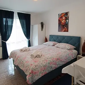 Gabriela Apartment