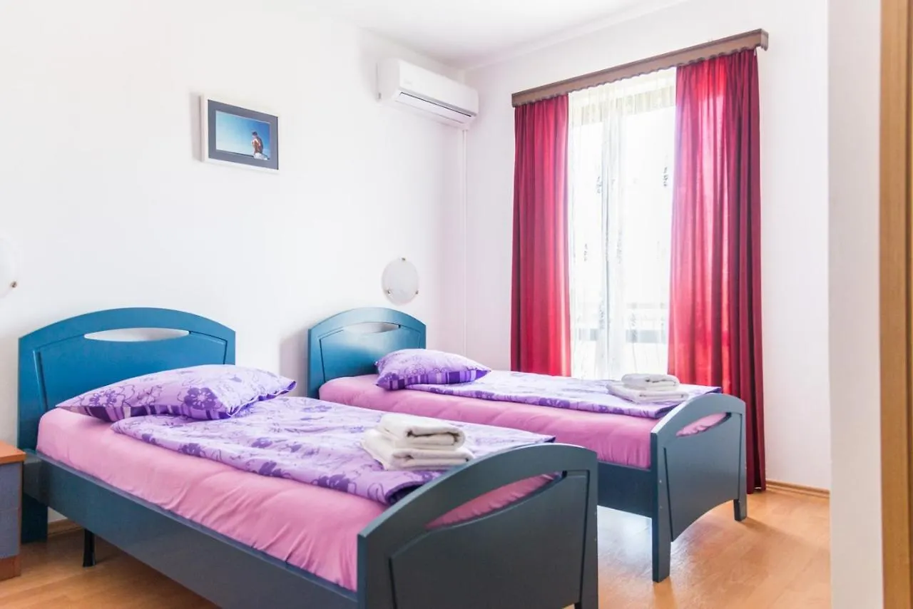 Lovely House Lindi In Porec Croatia