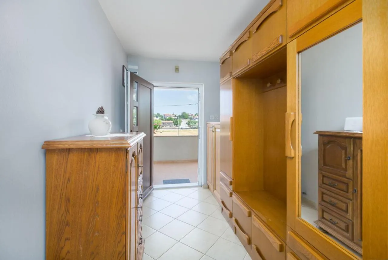 Apartment Lovely House Lindi In Porec Croatia