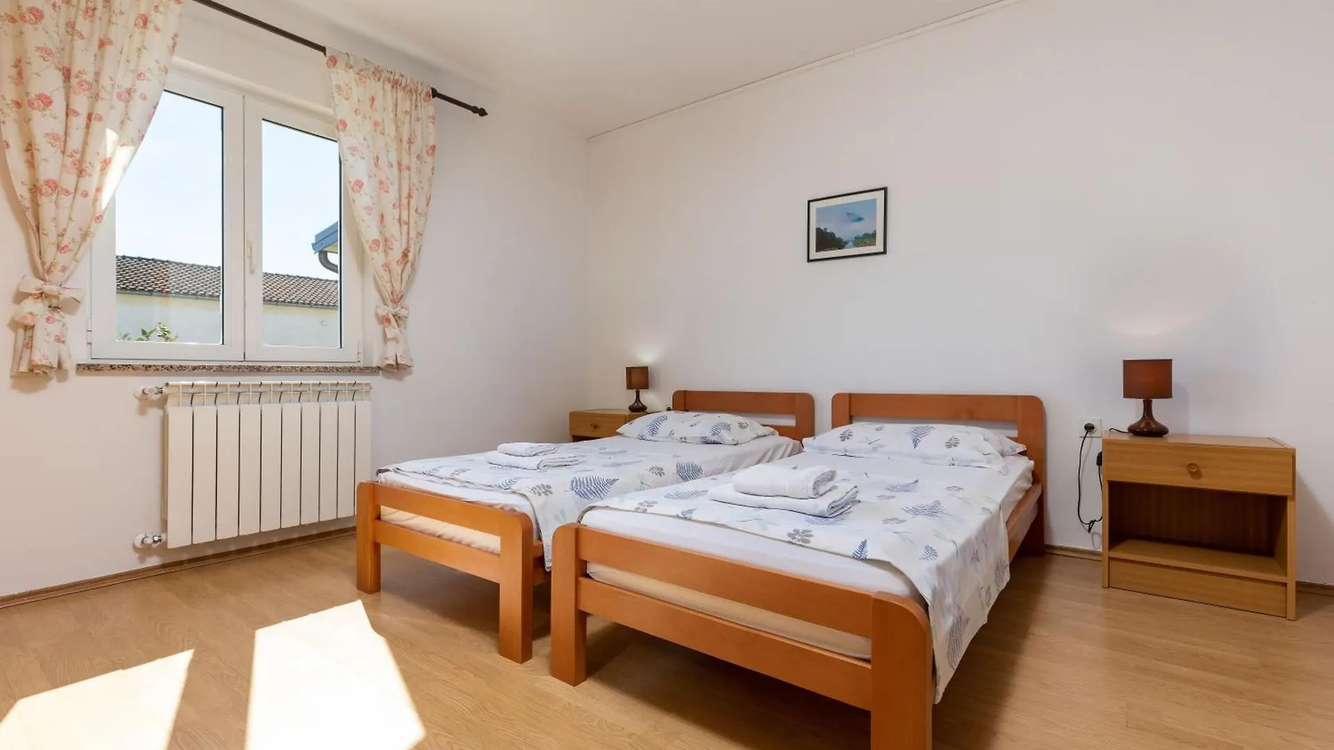 Lovely House Lindi In Porec Apartment