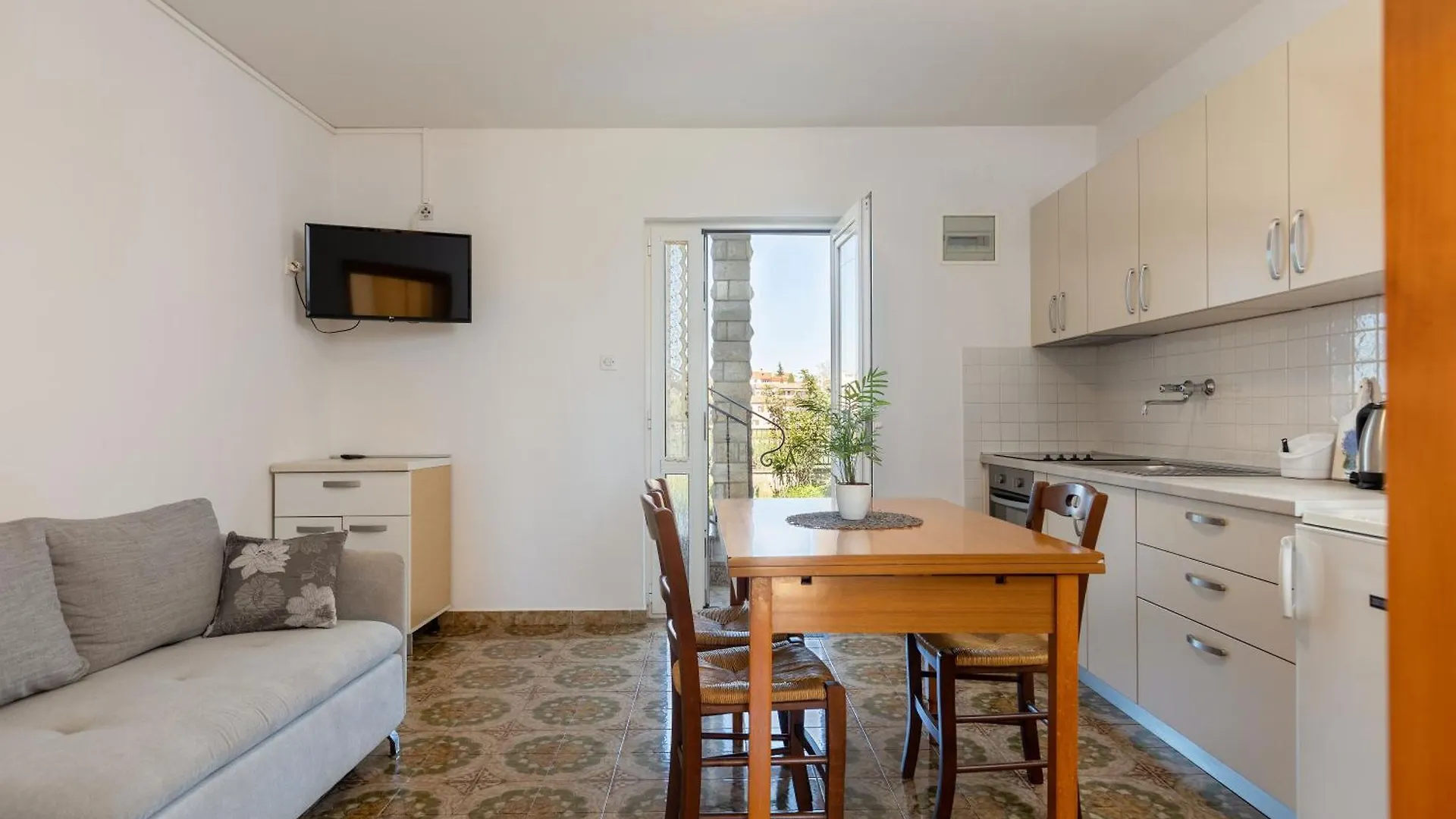 Lovely House Lindi In Porec 0*,