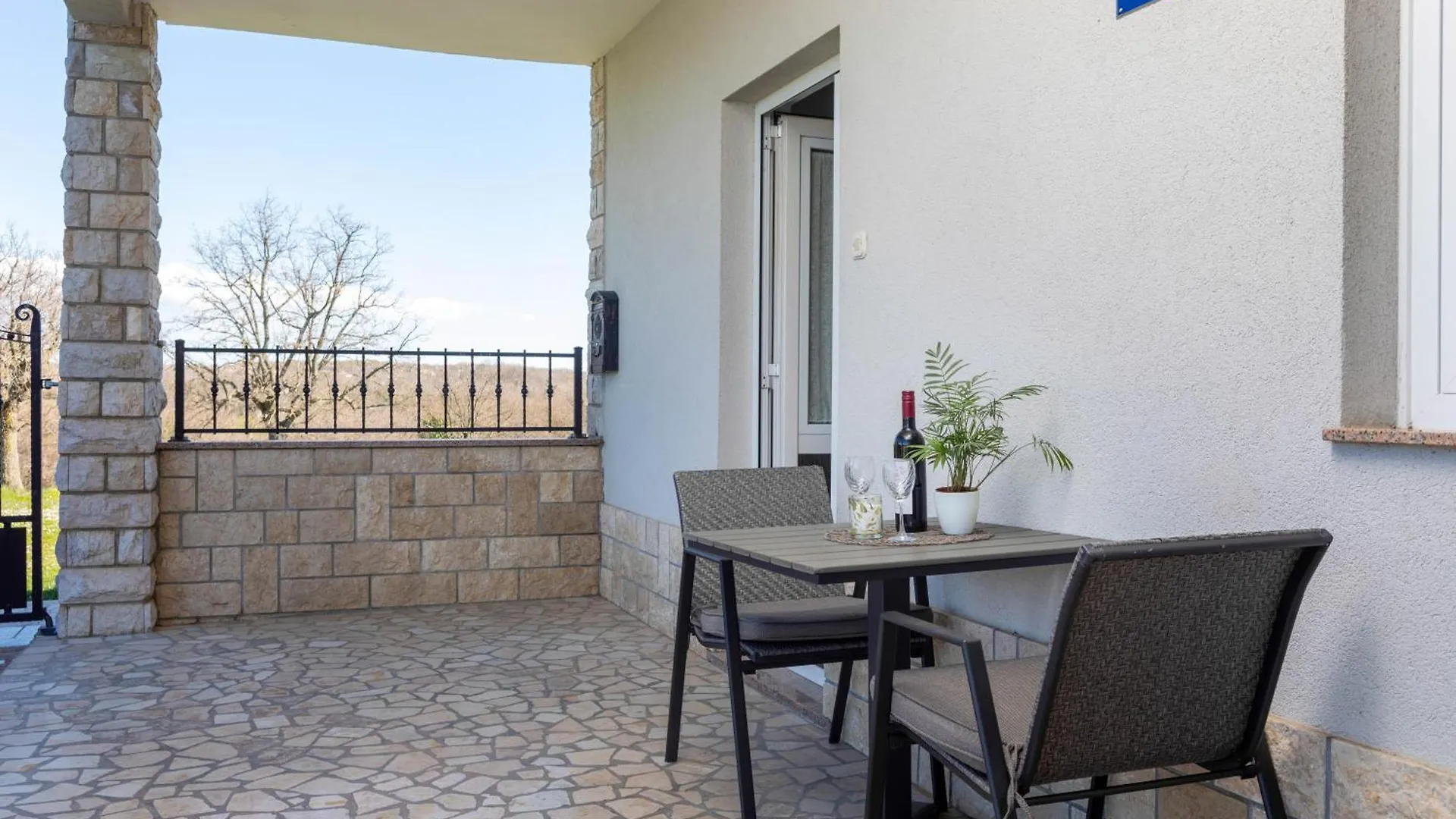 Apartment Lovely House Lindi In Porec